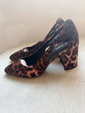 Anne Klein Leopard Print Pointed-Toe Pumps - Brown/Black Size 7.5
